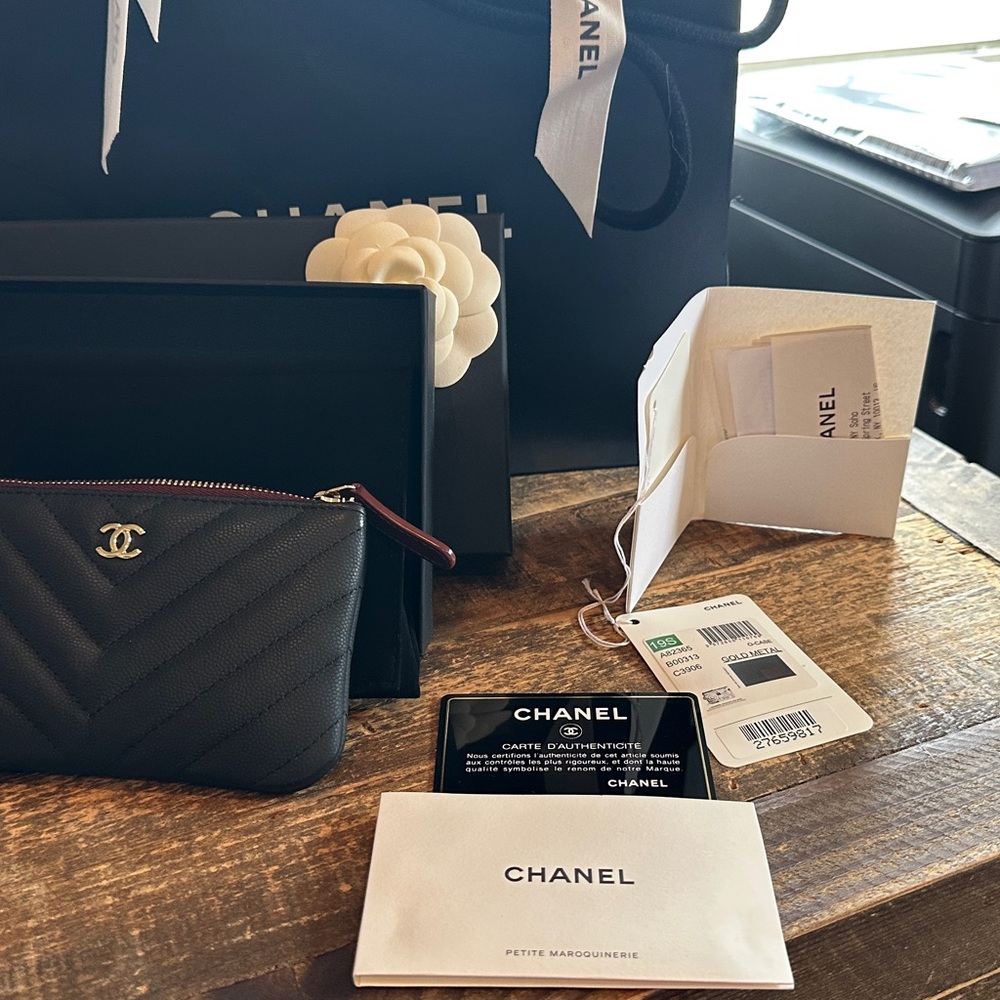 CHANEL Caviar Quilted O-Case